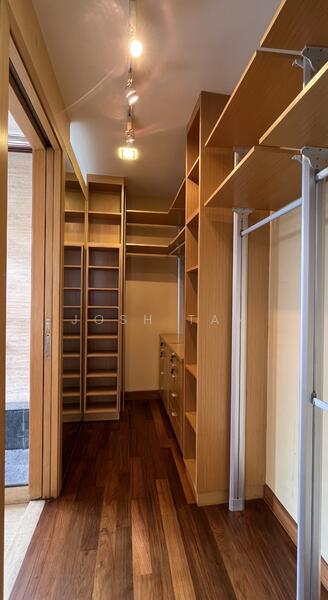 2nd Storey (Walk in Wardrobe)