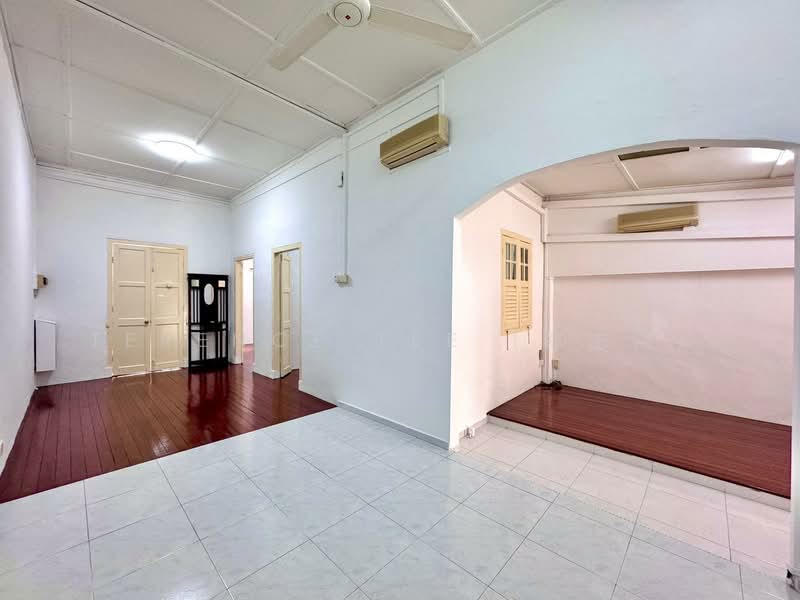 ⭐️East Coast Road - Inter Terrace For RENT, , 3 Bedrooms, 2,200 sqft, Conservation House For Rent, by Terence Tee (郑志翔), 24957426 - PropertyGuru.com.sg
