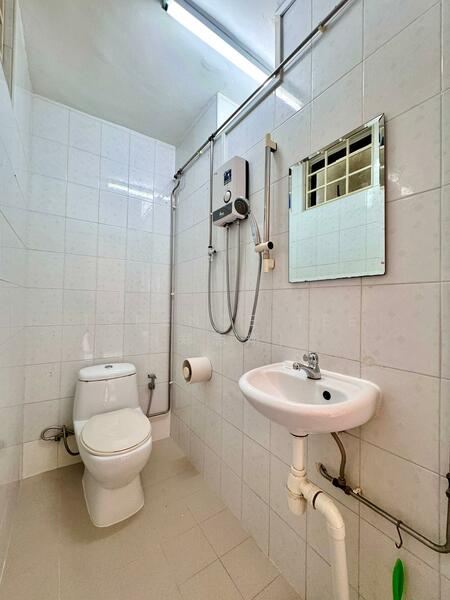 ⭐️East Coast Road - Inter Terrace For RENT, , 3 Bedrooms, 2,200 sqft, Conservation House For Rent, by Terence Tee (郑志翔), 24957426 - PropertyGuru.com.sg