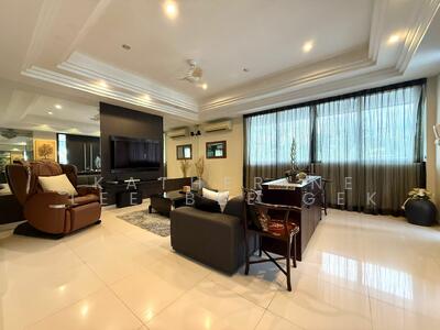 For Sale - ⭐⭐LANDED7772@ Renovated Semi Detached in Mugliston Hill
