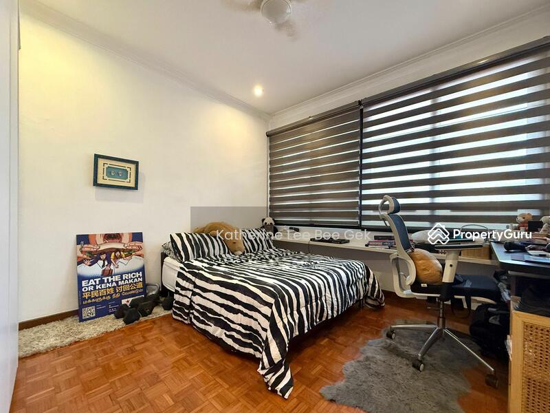 For Sale - ⭐⭐LANDED7772@ Renovated Semi Detached in Mugliston Hill