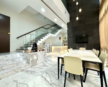 For Sale - ⭐⭐LANDED7772@ Renovated Semi Detached at Seletar Hills