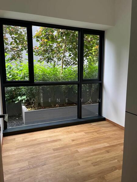 For Sale - Royalgreen