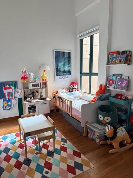 For Rent - Fifth Avenue Condominium