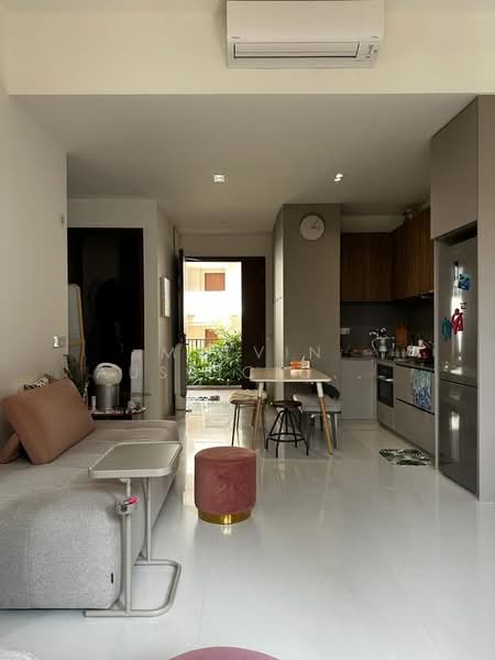 Parksuites, 18 Holland Grove Road, Tanglin / Holland / Bukit Timah, 2 Bedrooms, 786 sqft, Condominium For Rent, by Melvin Auspicious Lee 李俊豪, 24961593 - PropertyGuru.com.sg