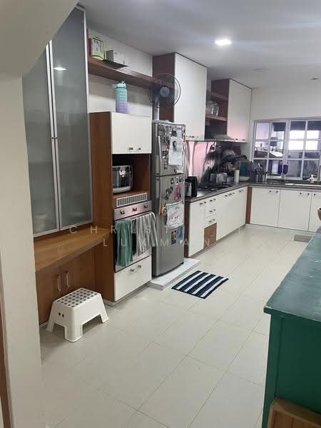 Namly Drive, Namly Drive, Tanglin / Holland / Bukit Timah, 4 Bedrooms, 3,500 sqft, Semi-Detached House For Rent, by Christiani Lukman, 24961594 - PropertyGuru.com.sg