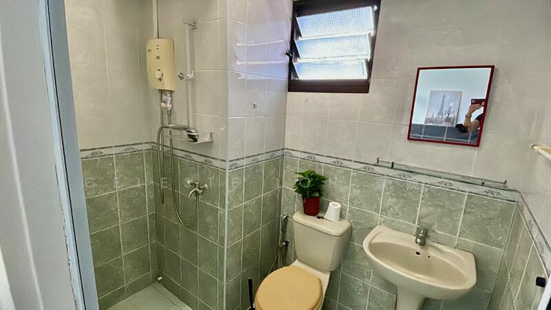 attached master bathroom