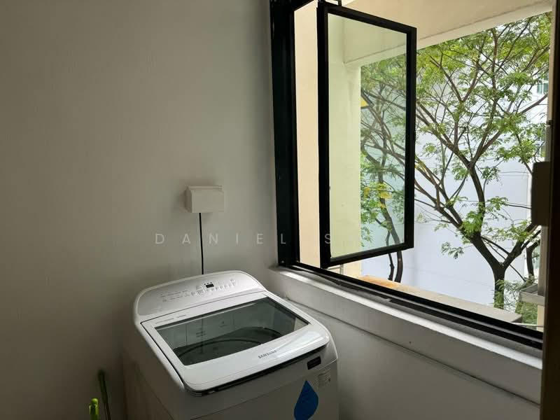 Moro Mansion, 3 Lorong 37 Geylang, Studio, 350 sqft, Apartment For Rent, by Daniel Sng, 24961995 - PropertyGuru.com.sg