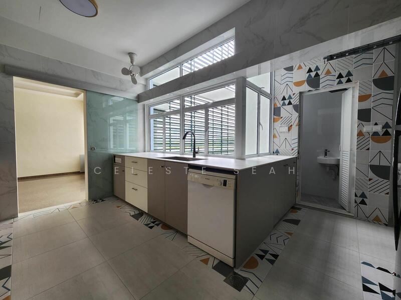 Condo at Bukit Timah Near Stevens MRT, , 3 Bedrooms, 2,200 sqft, Condominium For Rent, by Celeste Seah, 24963077 - PropertyGuru.com.sg