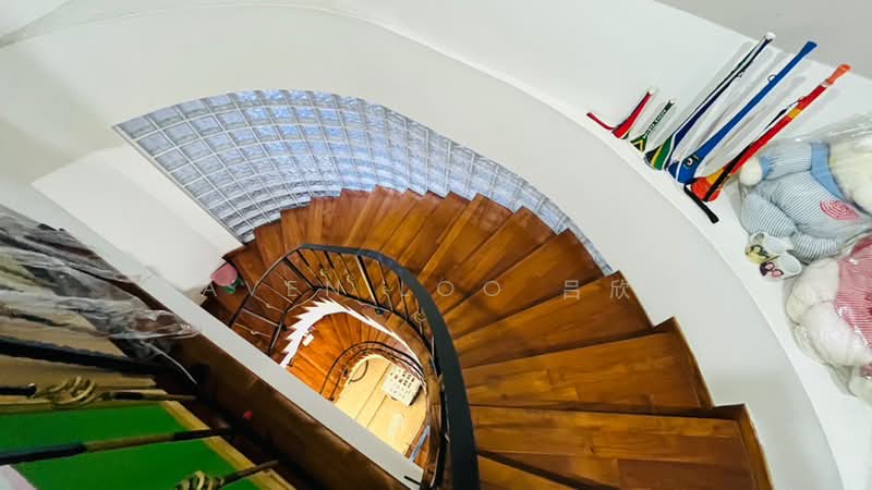 Kembangan mrt freehold 3 storeys move in condition, Lor G Telok Kurau, 6 Bedrooms, 2,941 sqft, Semi-Detached House For Sale, by Laven Loo 吕欣颐, 24963158 - PropertyGuru.com.sg