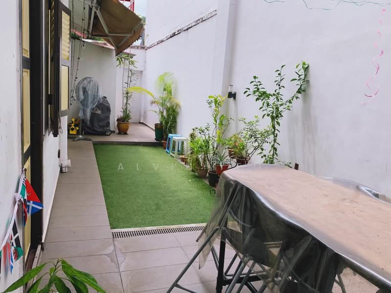 Upper East Coast Road, Upper East Coast Road, 3 Bedrooms, 2,100 sqft, Conservation House For Rent, by Alvin Yeo, 24964550 - PropertyGuru.com.sg
