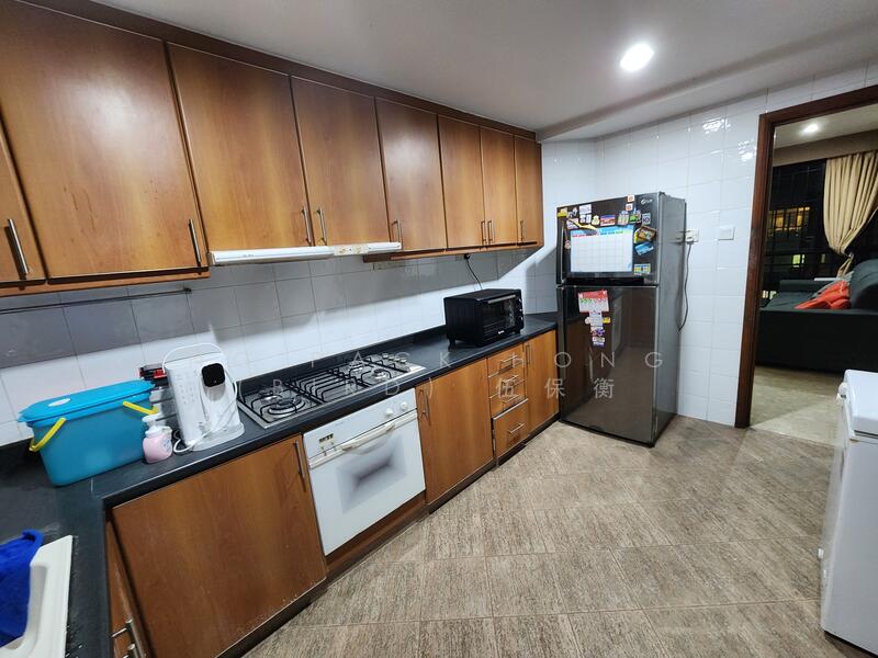 Pinevale, 2 Tampines Street 73, 3 Bedrooms, 1,280 sqft, Condominium For Rent, by Ng Pack Hong (Bird) 伍保衡, 24966899 - PropertyGuru.com.sg