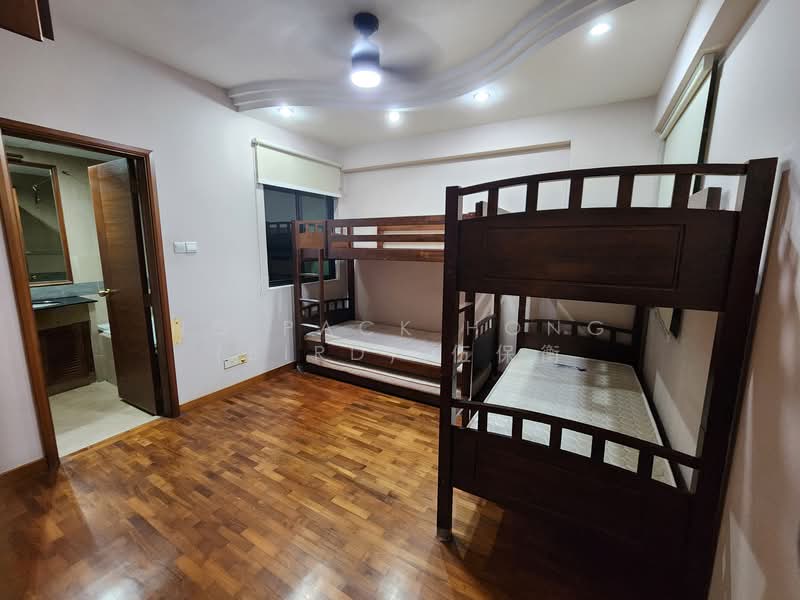 Pinevale, 2 Tampines Street 73, 3 Bedrooms, 1,280 sqft, Condominium For Rent, by Ng Pack Hong (Bird) 伍保衡, 24966899 - PropertyGuru.com.sg