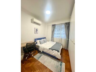 For Rent - La Crystal