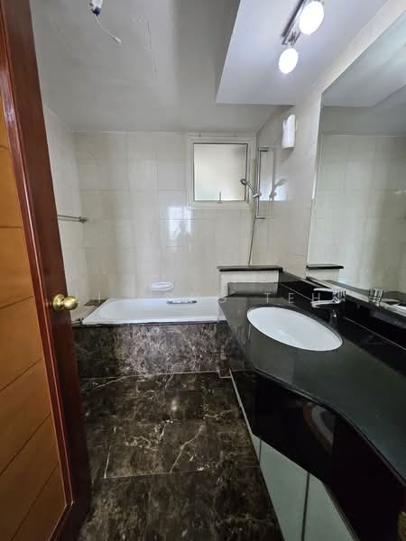 Yishun Emerald, 22 Canberra Drive, 2 Bedrooms, 1,001 sqft, Condominium For Rent, by Li Rong Teh, 24969539 - PropertyGuru.com.sg