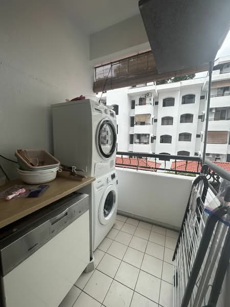 Tanglin Park Condominium For Sale at S$ 4,300,000 | PropertyGuru Singapore