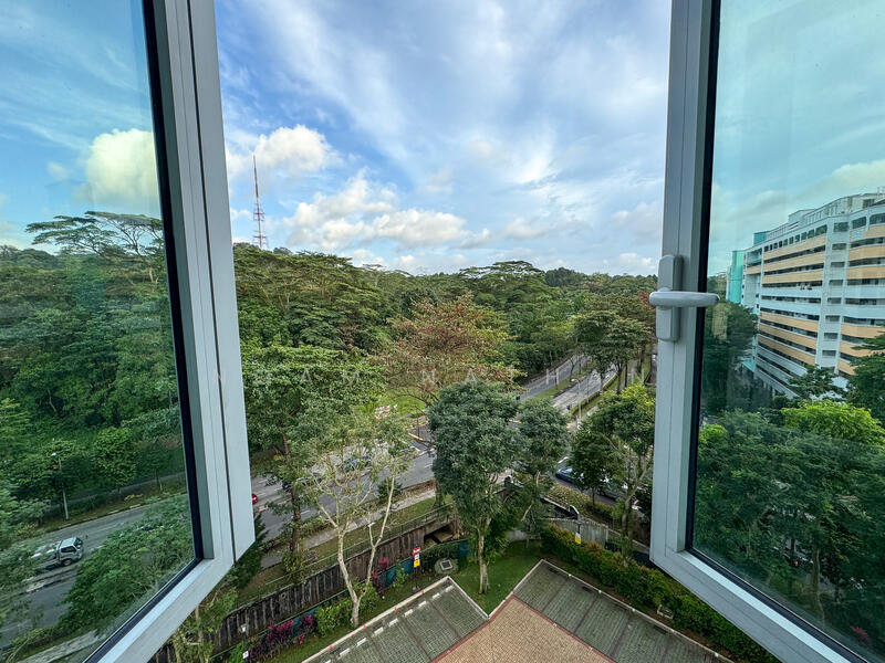 Hillview Regency, 26 Bukit Batok East Avenue 2, 2 Bedrooms, 904 sqft