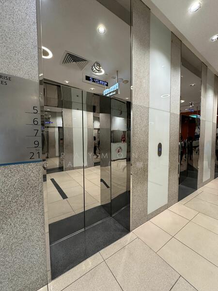 International Plaza, 10 Anson Road, Chinatown / Tanjong Pagar, 2,357 sqft, Office For Sale, by Raymond Giam (严麒敬), 24973499 - CommercialGuru.com.sg