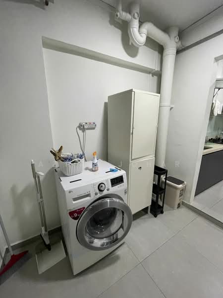 556 Woodlands Drive 53, 556 Woodlands Drive 53, 3 Bedrooms, 1,184 sqft, HDB Flat For Rent, by Azhar Johar, 24976248 - PropertyGuru.com.sg