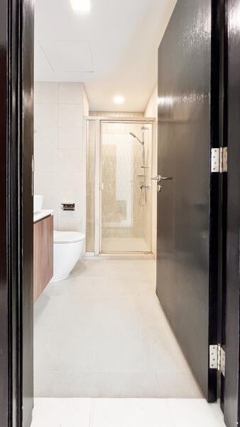 The Lakeshore, 29 Jurong West Street 41, 3 Bedrooms, 1,173 sqft, Condominium For Rent, by James Fong, 24979520 - Common Bathroom - PropertyGuru.com.sg