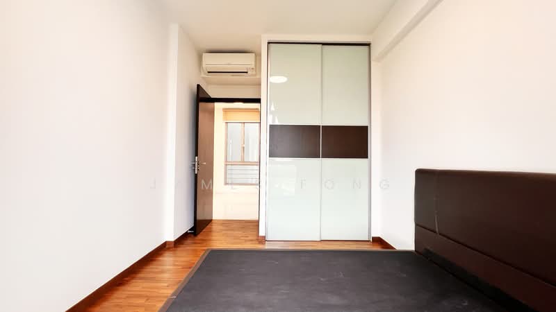 The Lakeshore, 29 Jurong West Street 41, 3 Bedrooms, 1,173 sqft, Condominium For Rent, by James Fong, 24979520 - Bedroom 02 - Queen Bed - PropertyGuru.com.sg
