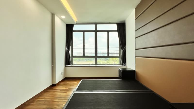 The Lakeshore, 29 Jurong West Street 41, 3 Bedrooms, 1,173 sqft, Condominium For Rent, by James Fong, 24979520 - Master Room - Without Bed - PropertyGuru.com.sg