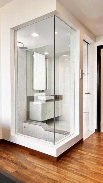 The Lakeshore, 29 Jurong West Street 41, 3 Bedrooms, 1,173 sqft, Condominium For Rent, by James Fong, 24979520 - Master Bathroom - PropertyGuru.com.sg