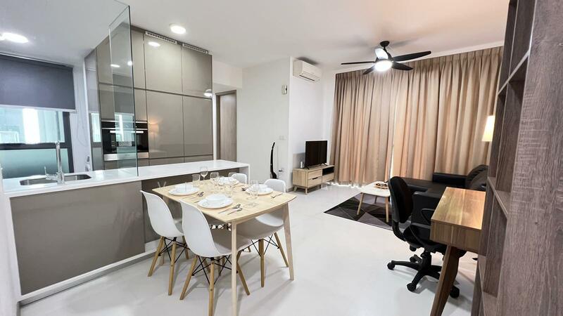 J Gateway, 2 Gateway Drive, 3 Bedrooms, 969 sqft, Condominium For Rent, by Vivian Tan, 24981263 - PropertyGuru.com.sg