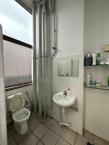 Wcega Plaza, 1 Bukit Batok Crescent, 2,389 sqft, Light Industrial (B1) For Rent, by Natalie Tan, 24981331 - CommercialGuru.com.sg
