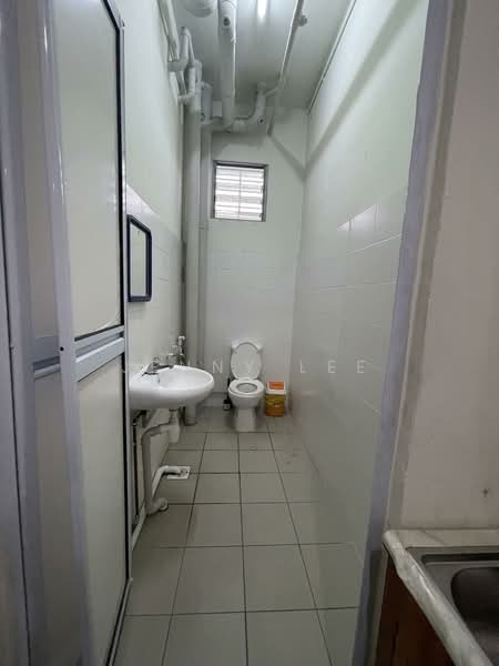Wcega Tower, 21 Bukit Batok Crescent, 1,970 sqft, Light Industrial (B1) For Sale, by Jenny Lee, 24981866 - CommercialGuru.com.sg