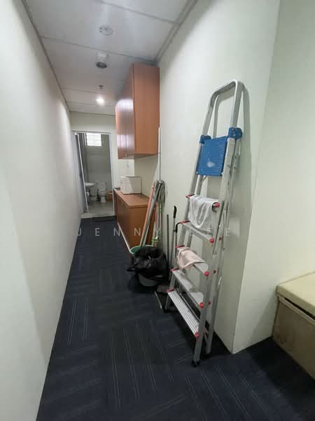 Wcega Tower, 21 Bukit Batok Crescent, 1,970 sqft, Light Industrial (B1) For Sale, by Jenny Lee, 24981866 - CommercialGuru.com.sg