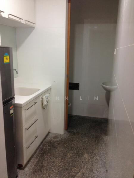 The Central, 8 Eu Tong Sen Street, 872 sqft, Office For Sale, by Fernn Lim, 24984190 - CommercialGuru.com.sg