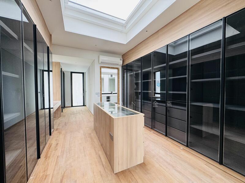 For Sale - Brand New & Freehold Bungalow, 5 levels with Lift, Basement entertainment hall with pool view