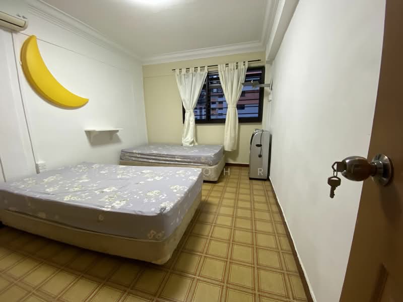 For Rent - 302 Clementi Avenue 4