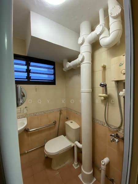 For Rent - 302 Clementi Avenue 4