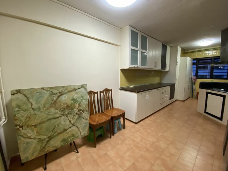 For Rent - 302 Clementi Avenue 4