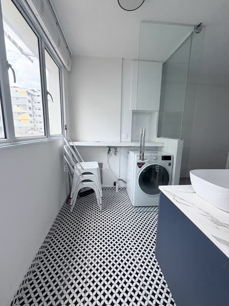 423 Bukit Batok West Avenue 2, 423 Bukit Batok West Avenue 2, 3 Bedrooms, 1,012 sqft, HDB Flat For Rent, by Eric Lee, 24987187 - PropertyGuru.com.sg