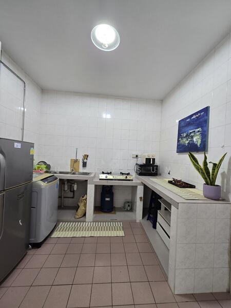63 Wishart Road, , Studio, 450 sqft, Walk-up Apartment For Rent, by Quincy Sung, 24987815 - PropertyGuru.com.sg