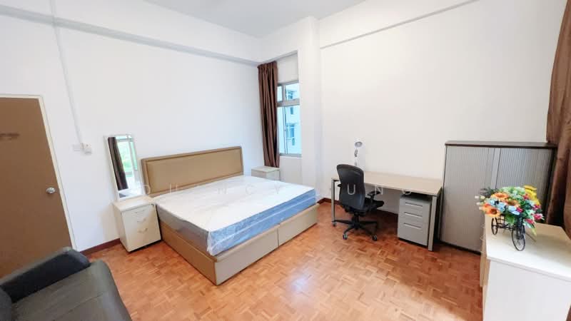 Sing Lian Building, 392A Changi Road, Room Rental, 350 sqft, Walk-up Apartment For Rent, by Quincy Sung, 24987953 - PropertyGuru.com.sg