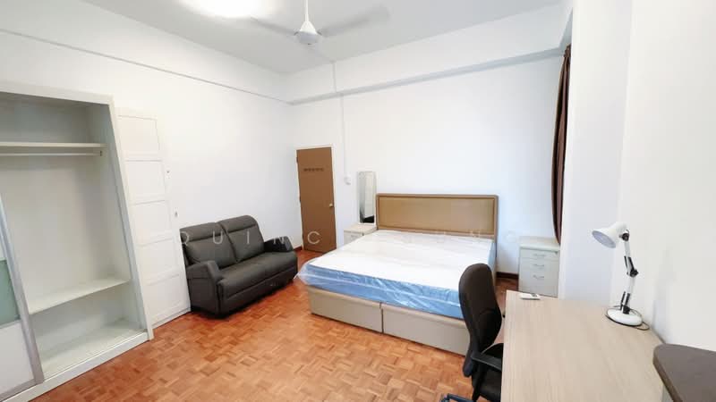 Sing Lian Building, 392A Changi Road, Room Rental, 350 sqft, Walk-up Apartment For Rent, by Quincy Sung, 24987953 - PropertyGuru.com.sg