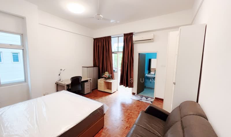 Sing Lian Building, 392A Changi Road, Room Rental, 350 sqft, Walk-up Apartment For Rent, by Quincy Sung, 24987953 - PropertyGuru.com.sg
