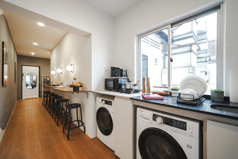Common dining area/kitchen