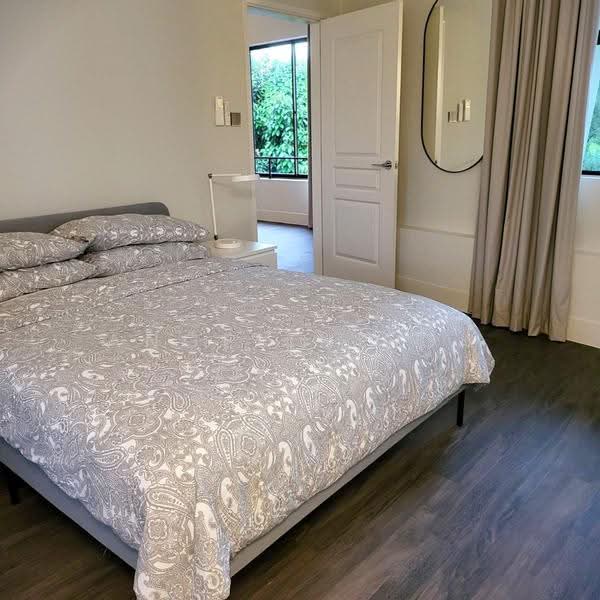 Zion Mansion, 23 Holland Rise, Tanglin / Holland / Bukit Timah, 3 Bedrooms, 1,150 sqft, Apartment For Rent, by Angeline Oh, 24989317 - Bedroom - PropertyGuru.com.sg