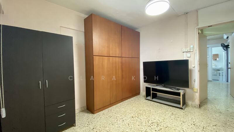 585 Ang Mo Kio Avenue 3, 585 Ang Mo Kio Avenue 3, 2 Bedrooms, 721 sqft, HDB Flat For Rent, by Clara Koh, 24989641 - PropertyGuru.com.sg