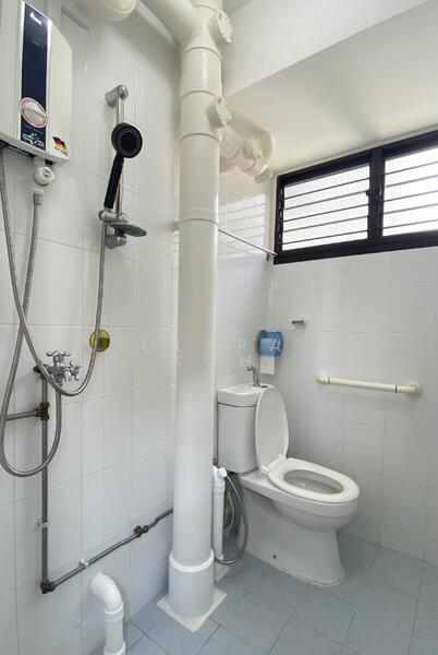 585 Ang Mo Kio Avenue 3, 585 Ang Mo Kio Avenue 3, 2 Bedrooms, 721 sqft, HDB Flat For Rent, by Clara Koh, 24989641 - PropertyGuru.com.sg