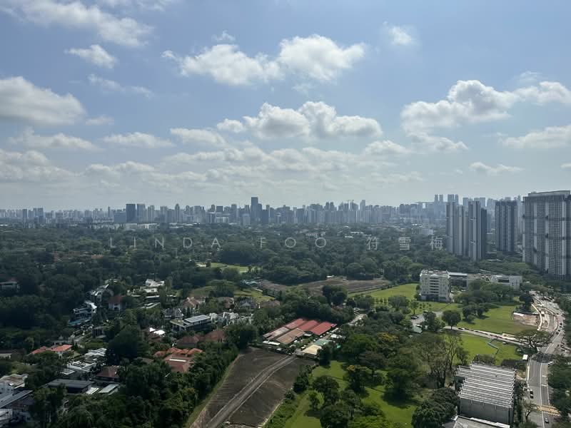 Margaret Ville, 20 Margaret Drive, 2 Bedrooms, 700 sqft, Condominium For Rent, by Linda Foo 符雪梅, 24990492 - Balcony view - MBS in far distance - PropertyGuru.com.sg