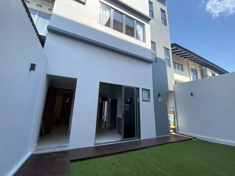 Mandarin Park, Chun Tin Road, Clementi Park / Upper Bukit Timah, 5 Bedrooms, 2,520 sqft, Terraced House For Rent, by Jooli Yeap, 24991325 - PropertyGuru.com.sg