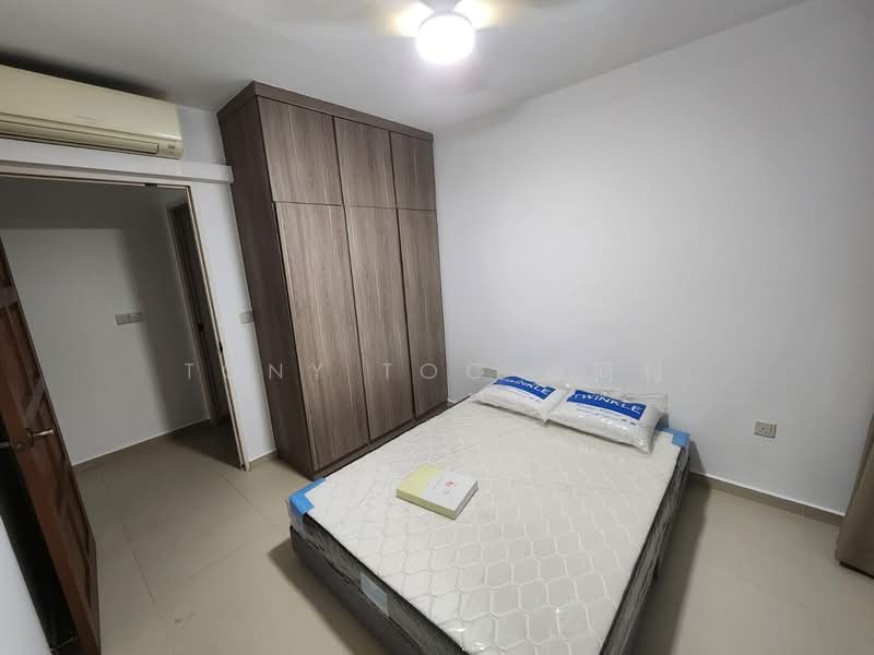 22 Teban Gardens Road, 22 Teban Gardens Road, Room Rental, 120 sqft, HDB Flat For Rent, by Tony Too 卓同利, 24993550 - PropertyGuru.com.sg