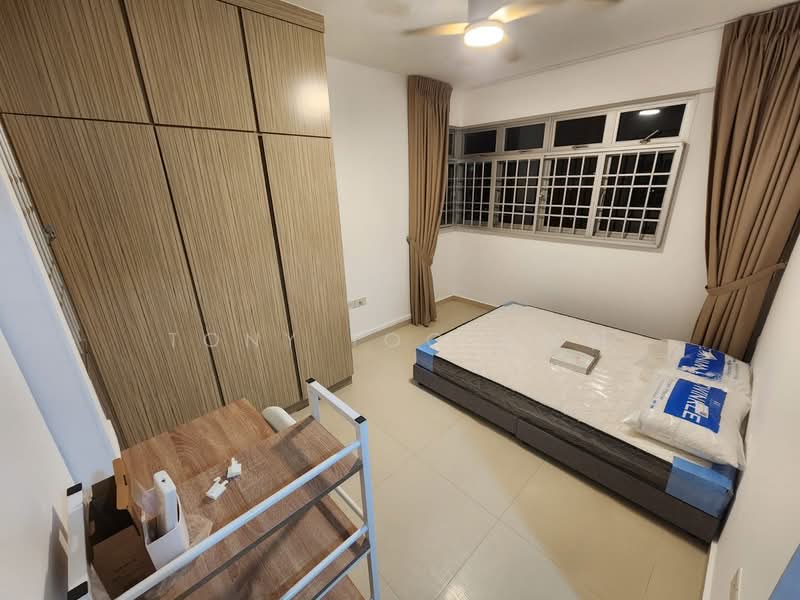 22 Teban Gardens Road, 22 Teban Gardens Road, Room Rental, 120 sqft, HDB Flat For Rent, by Tony Too 卓同利, 24993550 - PropertyGuru.com.sg