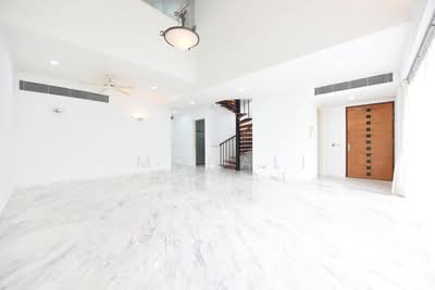 For Rent - Nassim Jade